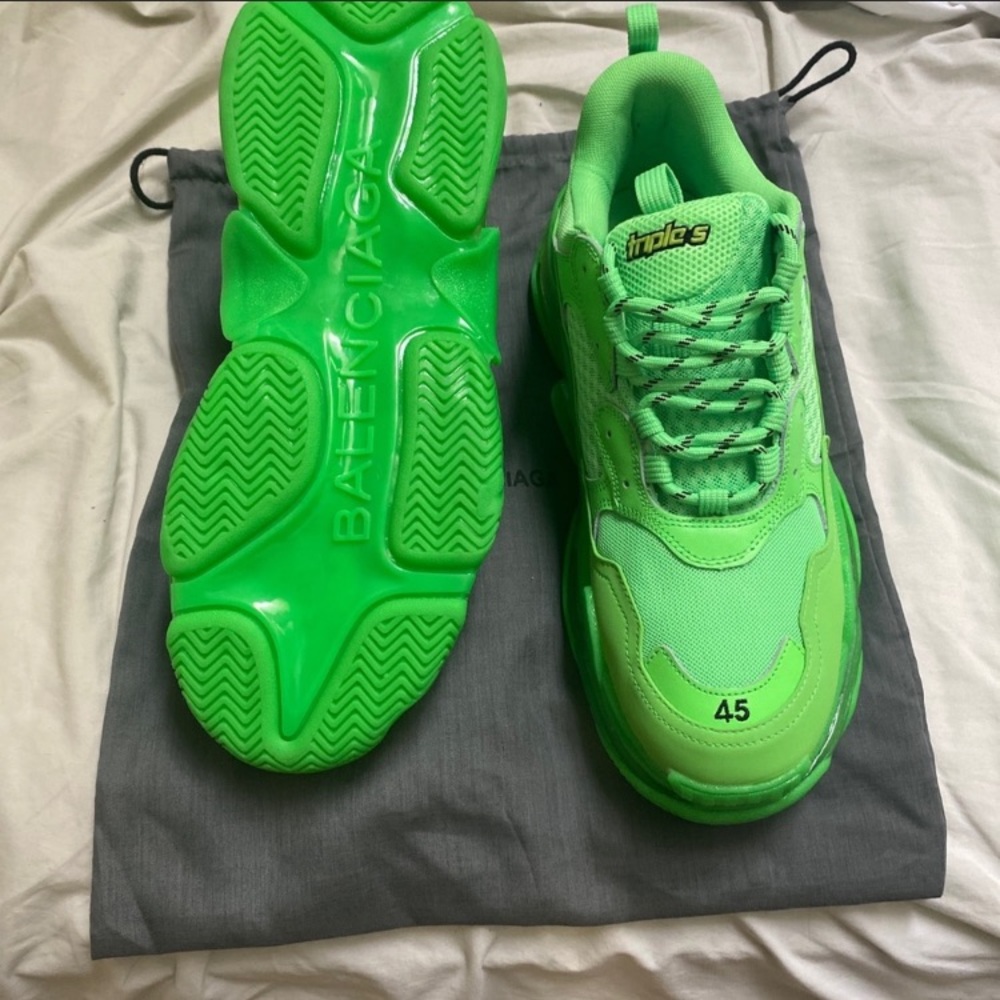 Balenciaga triple s